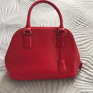 Express Satchel